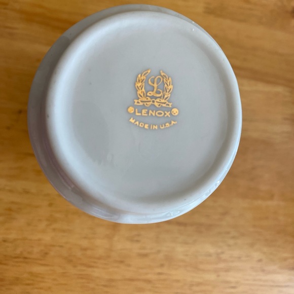 Lenox 6” vase - Picture 2 of 3